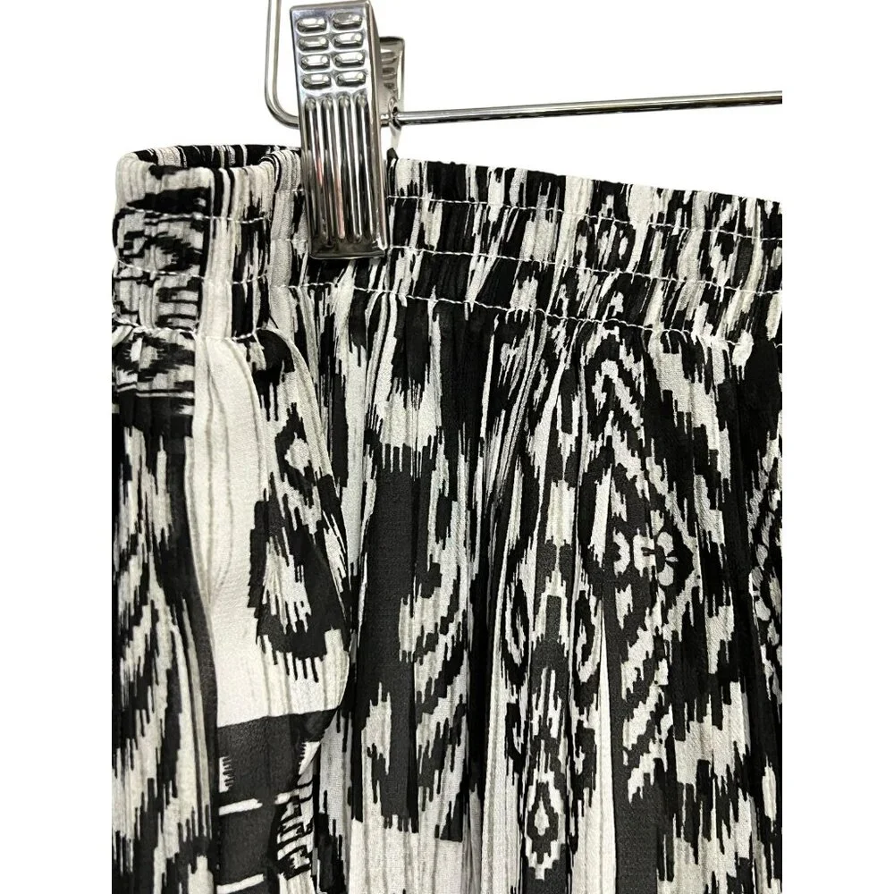 Alfred Dunner Skirt Women's Large Black‎ White Ikat Pleated Chiffon Lined Midi